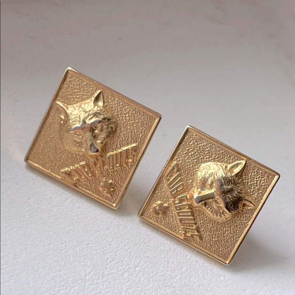 Vintage Club Scouts earrings